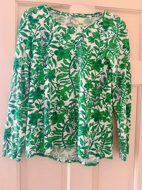 Lilly Pulitzer Gold Script on Green & White Floral Knit Top